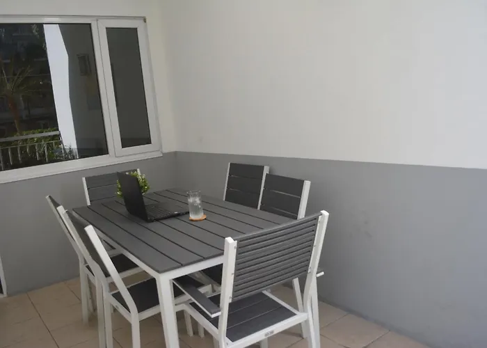 Apartahotel Cozystaycationplaceatshellresidencesmoa Manila