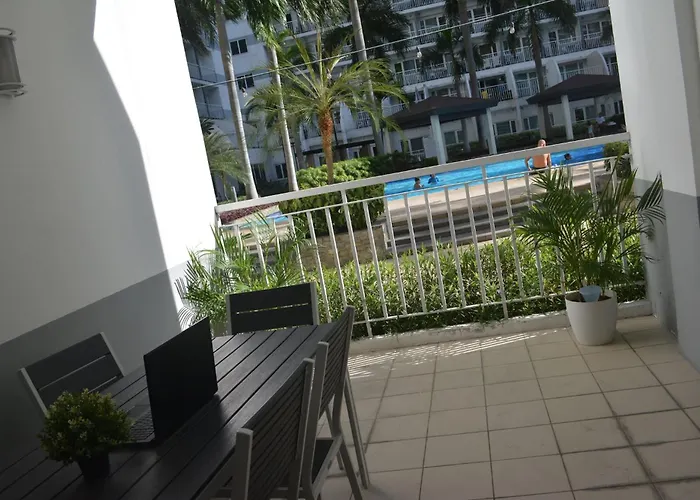 Cozystaycationplaceatshellresidencesmoa 4* Manila
